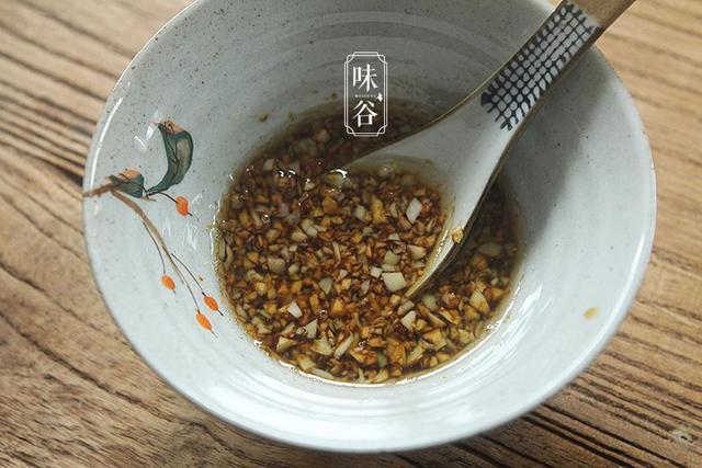 家常菜蒜蓉蒸螺，只需蒸一蒸，简单又美味，大人小孩都爱吃