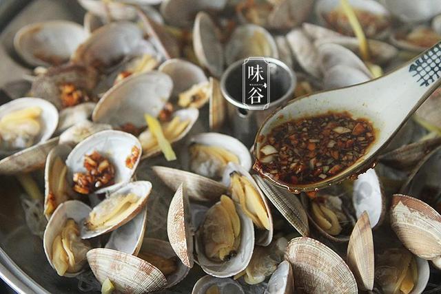 家常菜蒜蓉蒸螺，只需蒸一蒸，简单又美味，大人小孩都爱吃