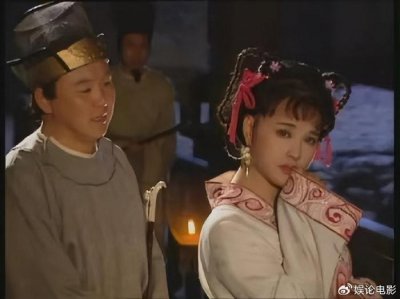 ​刘晓庆无愧丫头教教主，和小19岁演员演情侣，和小18岁演员演父女