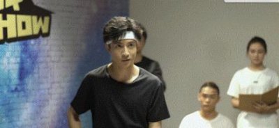 ​疯了, 老薛的《暧昧》又霸屏了, 是否有“暧昧对象”