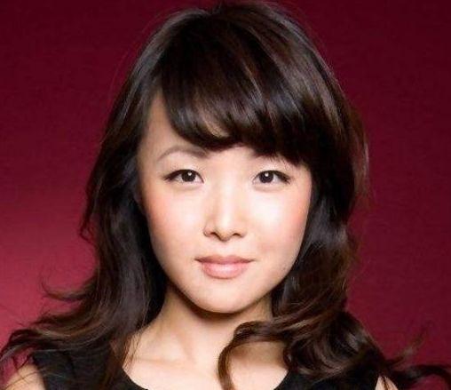 蝎子腿功俊俏女郎，甄子菁巴结美容圣手常好打架哥帮摆平