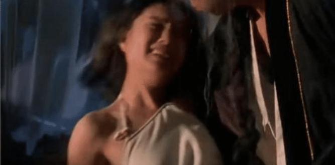 李若彤早年电影“大尺度”戏曝光，小龙女形象全无，网友毁三观！
