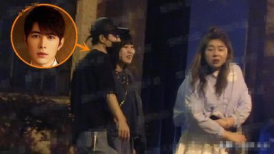 ​陈学冬疑似恋情曝光？与女生深夜街头秀浪漫