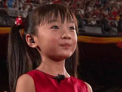 谭芷昀受瞩目被质疑过于成熟，孩子太早入娱乐圈的反面例子