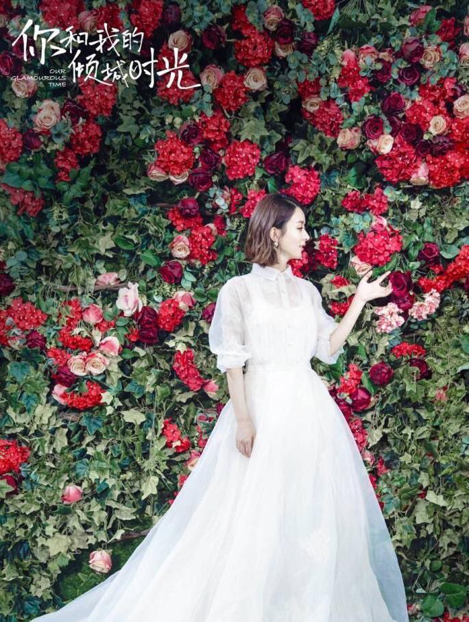 娱乐资讯：赵丽颖逛母婴店挑选婴儿用品