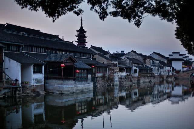 千灯古镇，一座2500年的绝美古镇！美景如诗画