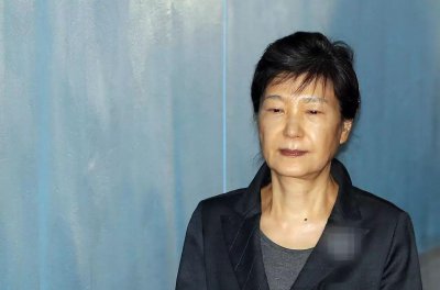 ​韩国世越号沉船内幕：200多名高中生葬身海底，中国队打捞真相？