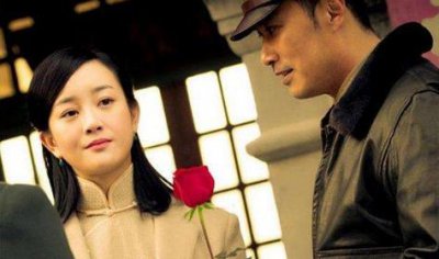 ​《风筝》女演三个领饭盒，一个不讨喜；她的风情出场简直惊艳！