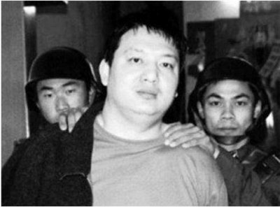 ​“爱国”毒枭刘招华：31吨冰毒只卖给外国人，我应该是民族英雄