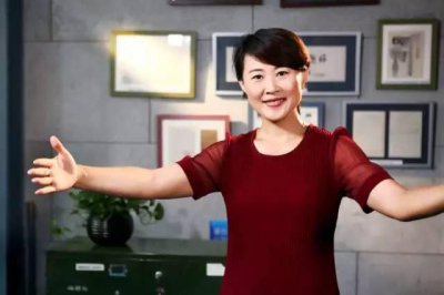 ​中国最贵英语老师杨萃先：改变才有新生