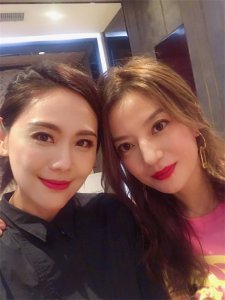 ​《还珠格格》中柳红的扮演者原来是她，现在还是很漂亮