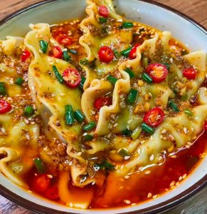 ​过年的剩饺子不要浪费，试试这五种花样吃法，让你重新爱上饺子