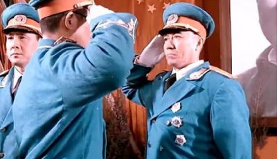​亮剑结局令人叹息，李云龙自尽，田雨狱中受辱