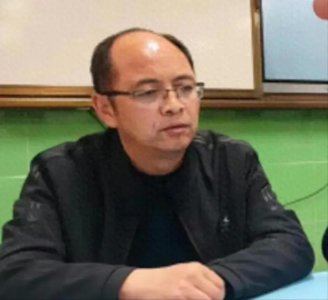 ​猪狗不如！陕西榆林一高三班主任办公室强吻女学生，令人愤怒！