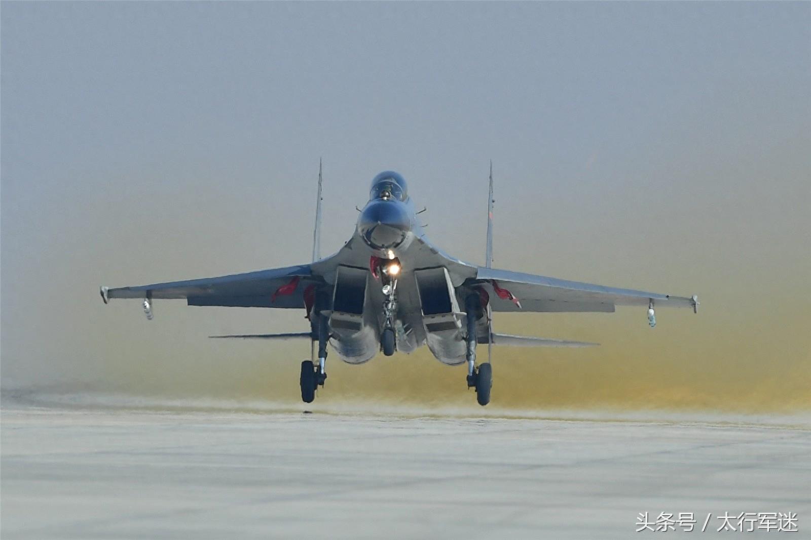 中国空军装备之歼11战斗机高清大图