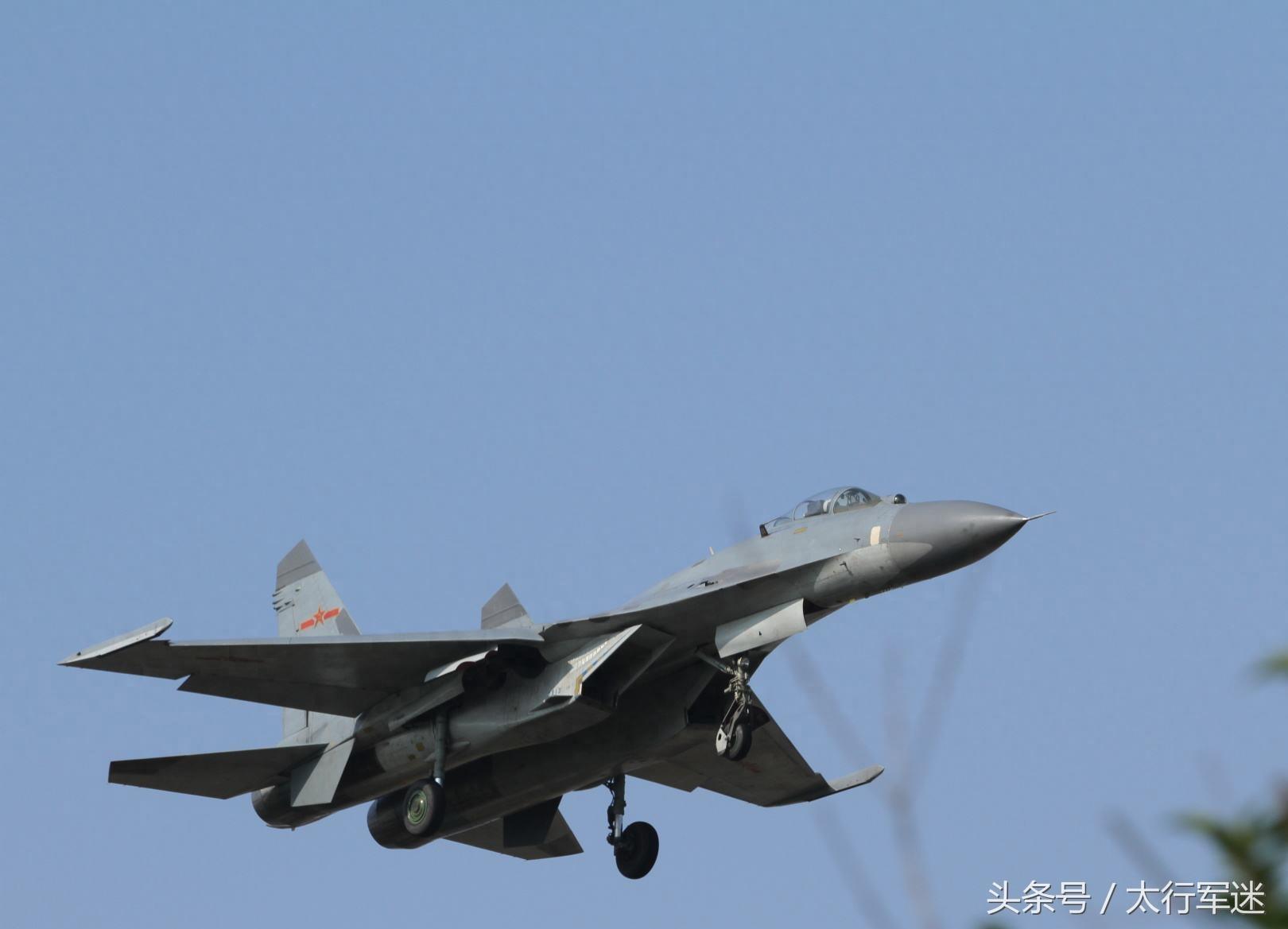 中国空军装备之歼11战斗机高清大图