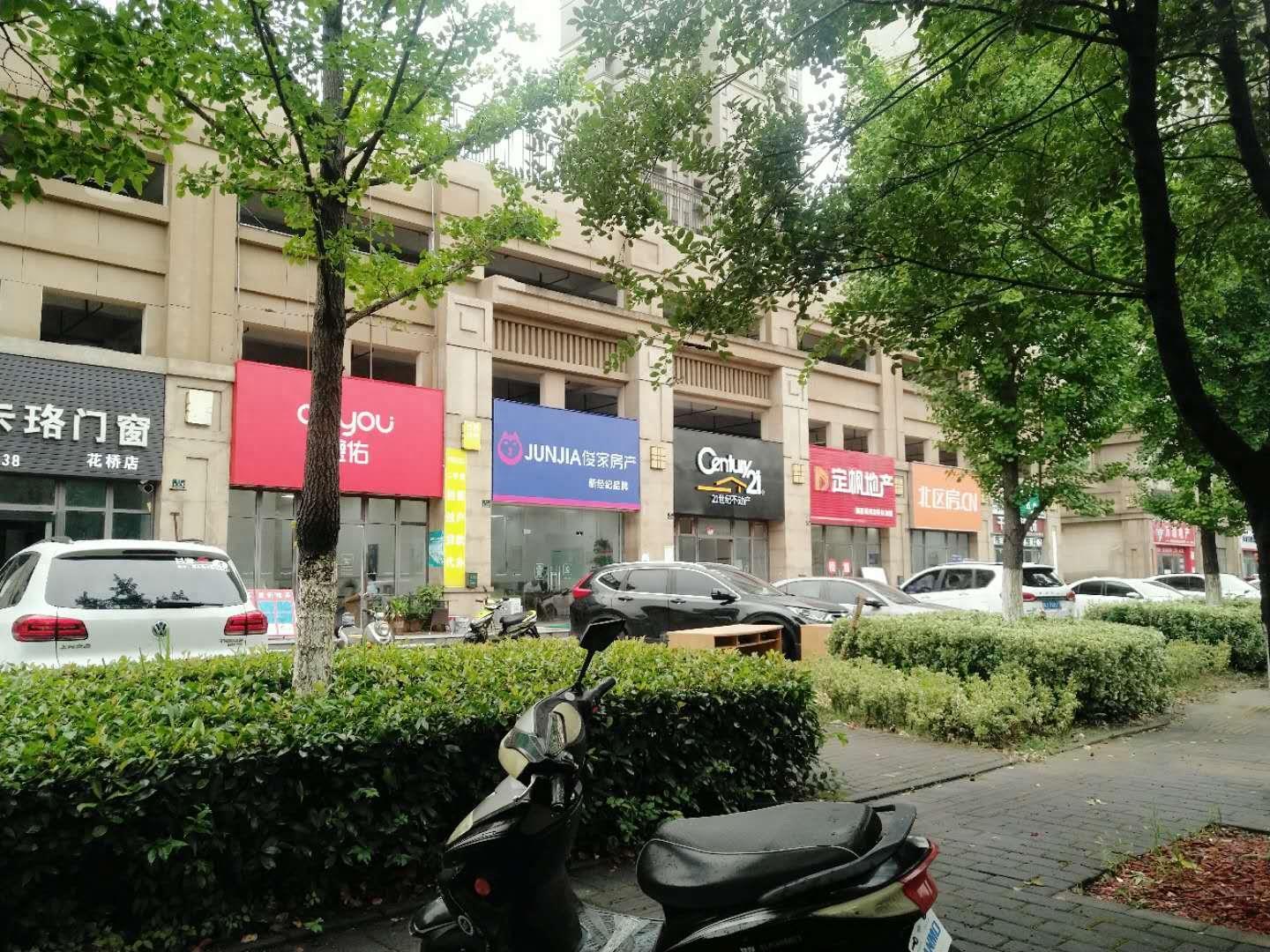 昆山花桥，一座被房产中介“包围”的环沪小镇