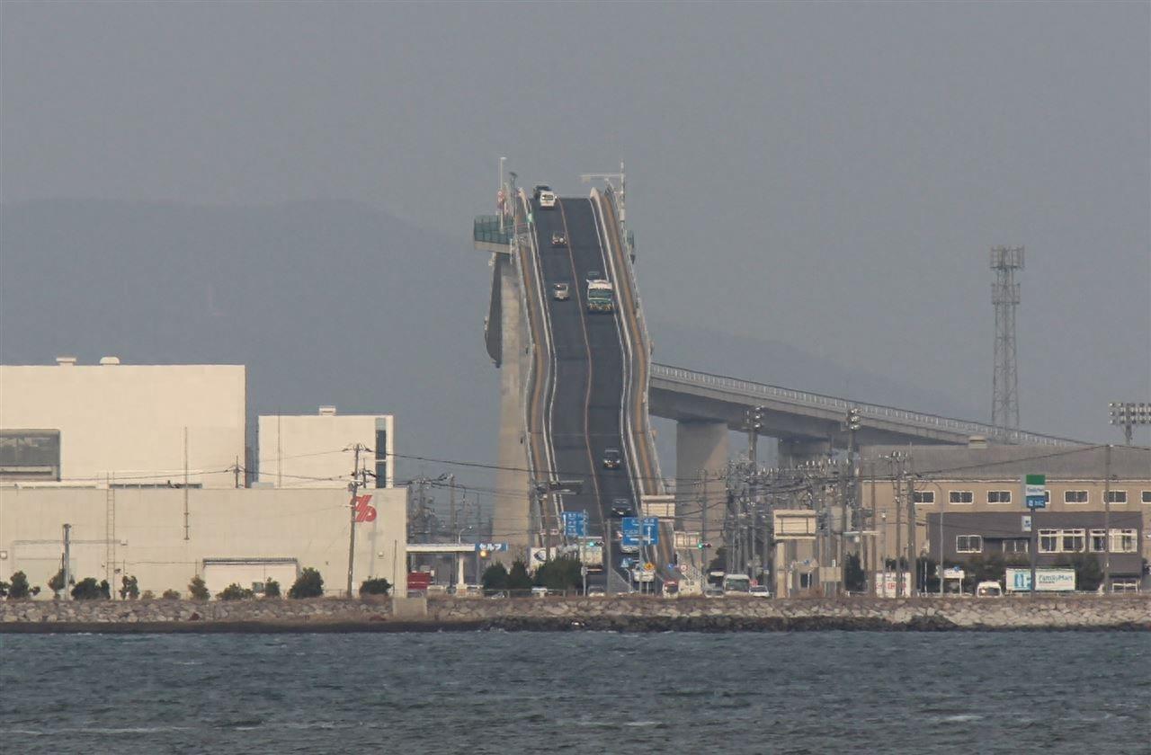 日本外形最奇葩的桥梁 江岛大桥