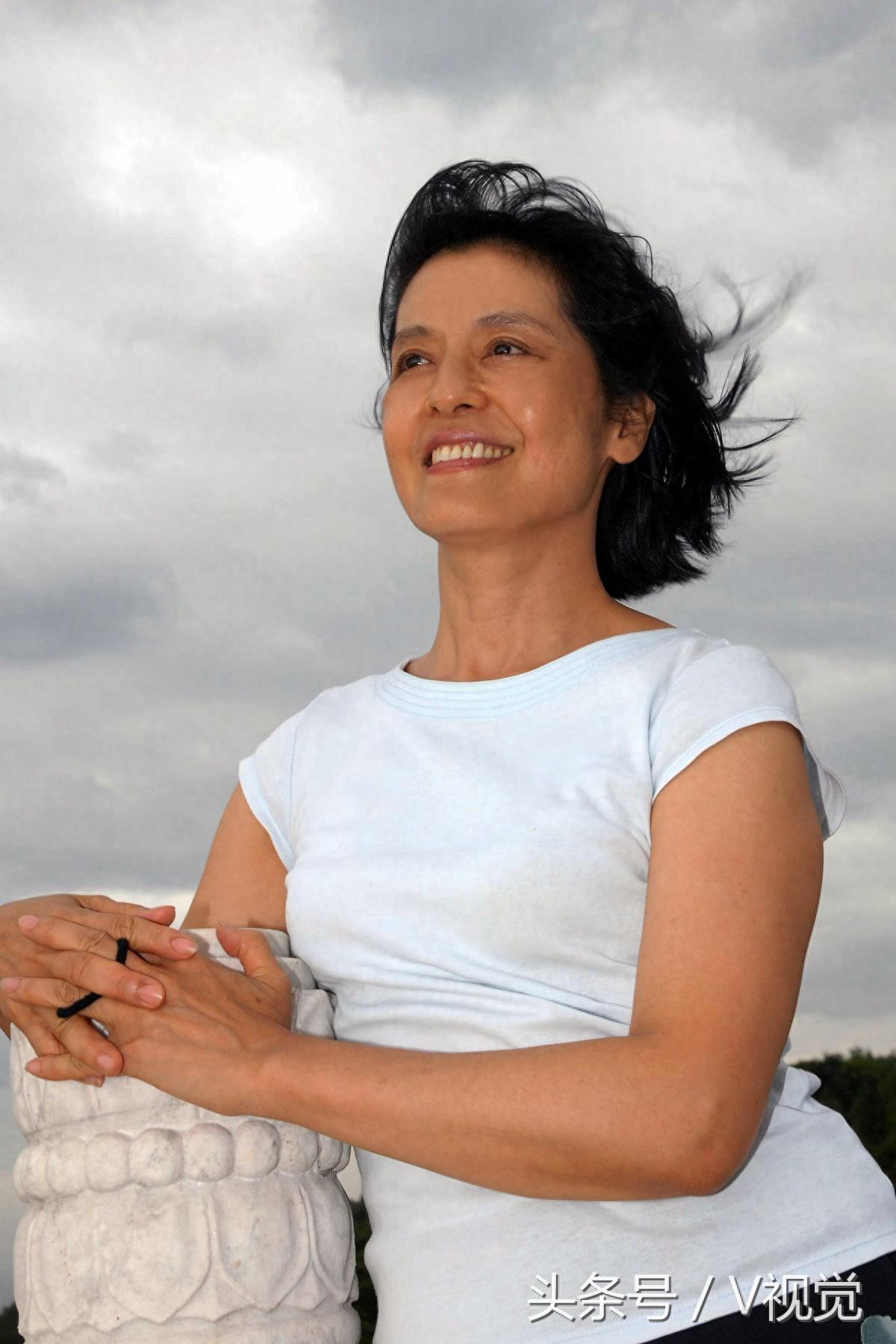 傅晶、甘婷婷、海清主演《落地，请开手机》