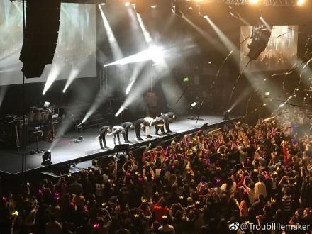 萧敬腾悉尼举办演唱会全天下雨 网友：不愧是雨神
