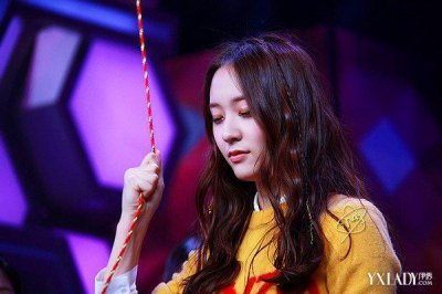​f(x)郑秀晶快乐大本营 玩出了不一般的女神味