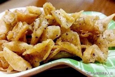 ​平时扔掉的鱼鳞还能这样做，金黄酥脆，大人和孩子抢着吃