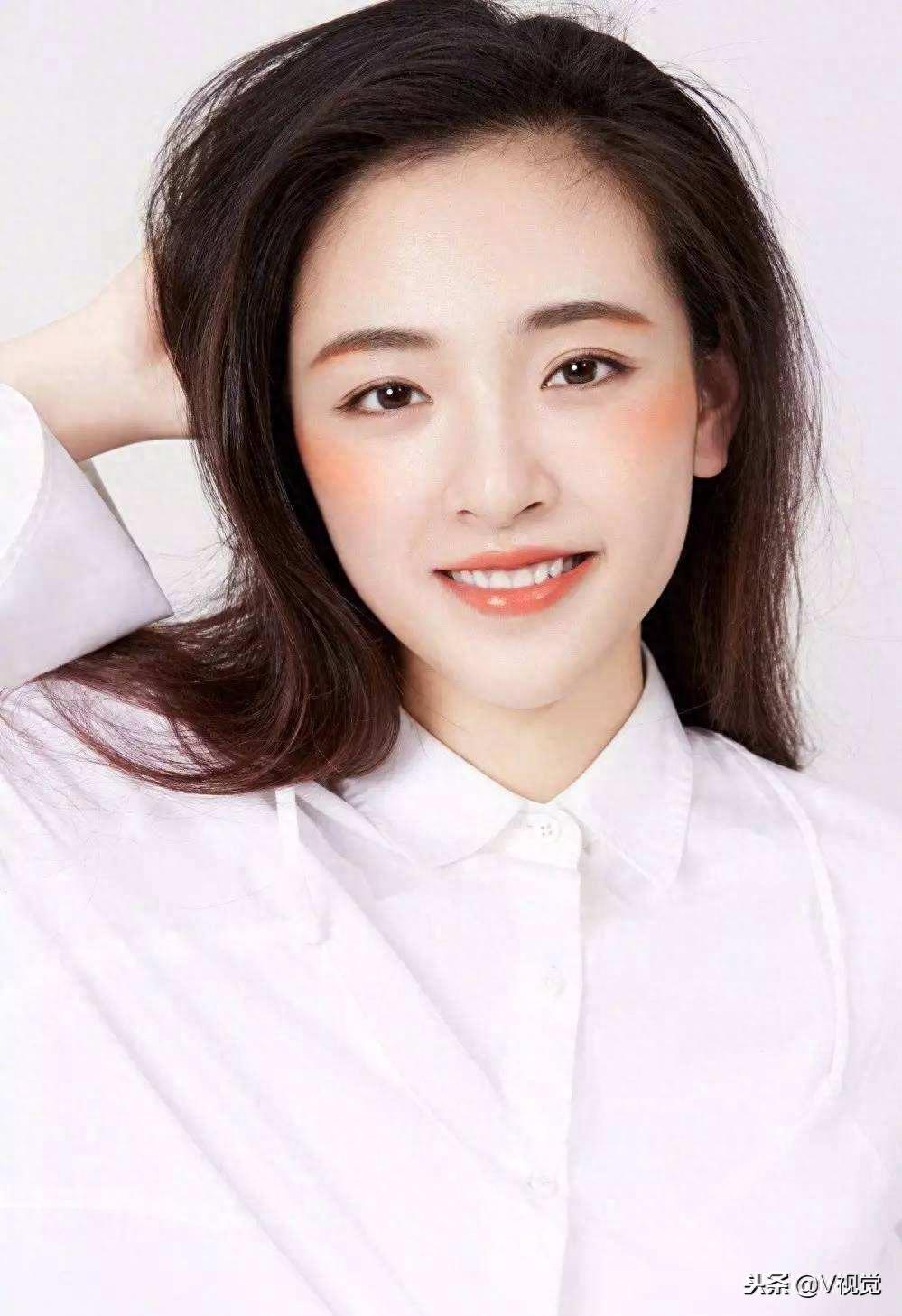 高露 赵柯 王妍之主演《且行且珍惜》