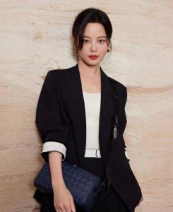 ​辛芷蕾翟天临分手传闻：演艺事业再度聚焦