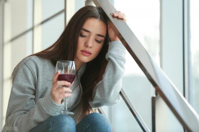 ​女人发“哼哼哼唧”时，想跟你撒个娇，表达内心的欢喜