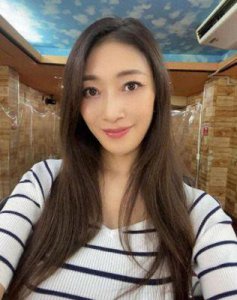 ​40岁女神小早川怜子出道前与百余人锻炼，保持惊人状态的日本女演员