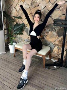 ​奚梦瑶与何猷君：豪门爱情与身高基因的完美结合