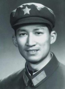 ​李春平：伺候美国老太13年，继承数亿遗产热衷慈善，晚景却很凄惨