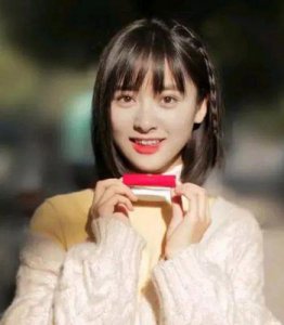 ​李婷婷因意外被沈月带火，引发网友关注那么，关于李婷婷的资料以及她所出演的