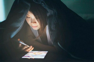 ​看新闻资讯能挣钱吗？原来都是app的套路！拿不到手里的都是虚的