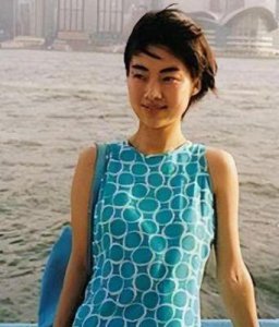 ​徐帆：从师生恋到家庭的坚守与事业的辉煌