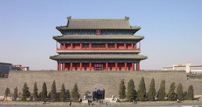 ​北京正阳门已关闭原来它就是大前门，匾额上还有个错了500年的字