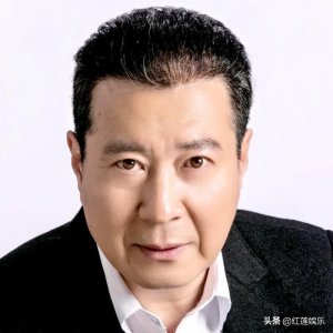 ​许文广，1960年出生北京，影视公司董事长，他演“袁绍”非常到位