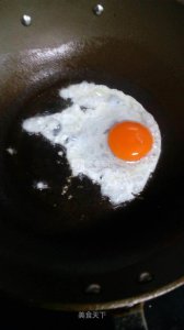 ​鸭蛋炒粉皮做法分享