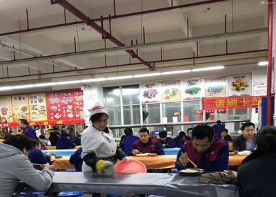 ​长沙蓝思的吃住怎么样？