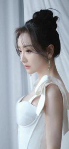 ​杨蓉婚姻现状及童年经历真相