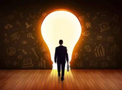 ​怀疑主义哲学信条：怀疑一切，但不轻易否定一切