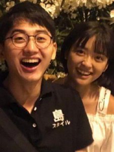 ​李逸沈月恋情曝光，揭秘二人的真实关系！