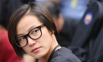 ​“港独”分子何韵诗：叫嚣让联合国把中国除名，如今下场大快人心