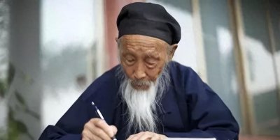 ​104岁陆地神仙隐居终南山70年,预言仙逝日,一生所学造福百姓