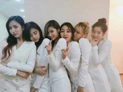 ​TWICE9人谁的颜值最高？这份榜单告诉你，周子瑜高居榜首