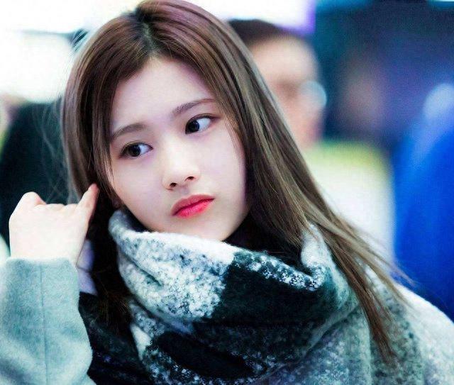 TWICE9人谁的颜值最高？这份榜单告诉你，周子瑜高居榜首