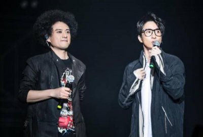 ​袁姗姗发文悼念赵英俊！俩人曾传出恋情绯闻，遗产全部交由父母