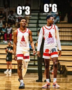 ​詹皇15岁小儿子长到1米98！劲爆扣篮+精准三分，父子3人同打NBA？