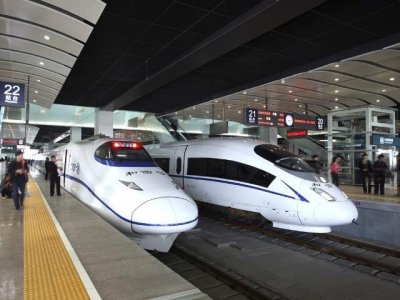 ​外国网友如何评论中国高铁技术？英国网友：中国就是个王者