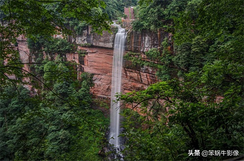 四面山，重庆大山深处的5A景区，被誉为“千瀑之乡”
